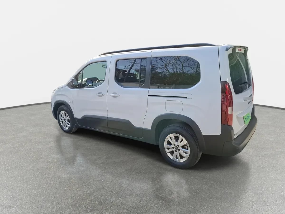 Peugeot Rifter 1.2 Mca Allure Puretech 130 4x2 Eat8 5p año 2026