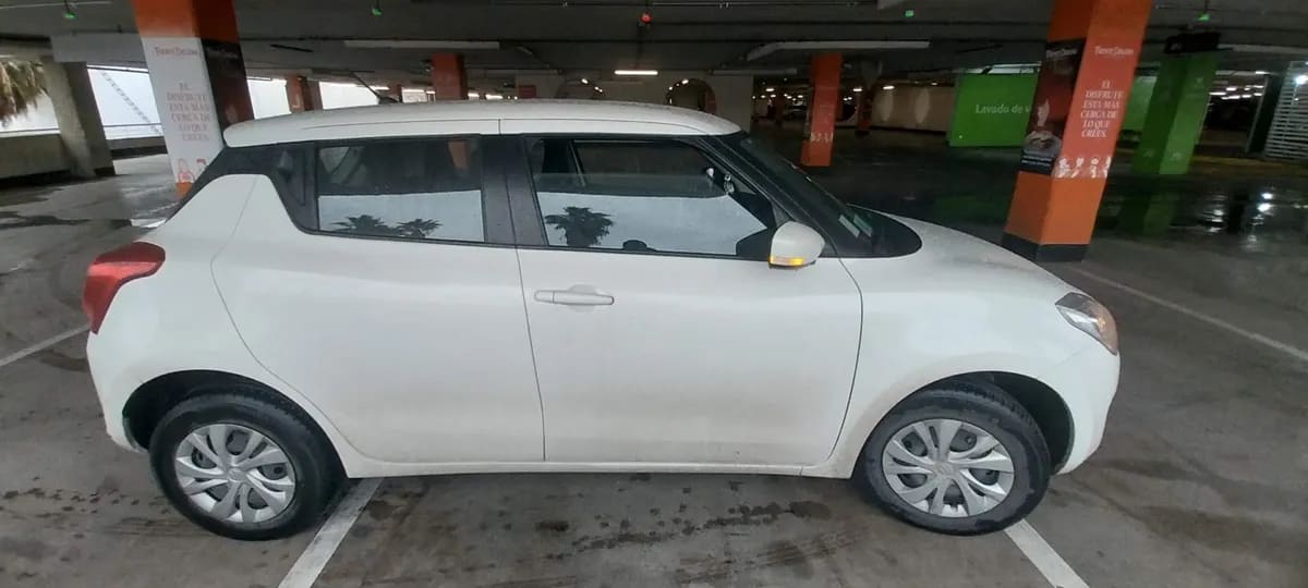 Suzuki Swift 1.2 Gl 4x2 Hb Mt 5p año 2023