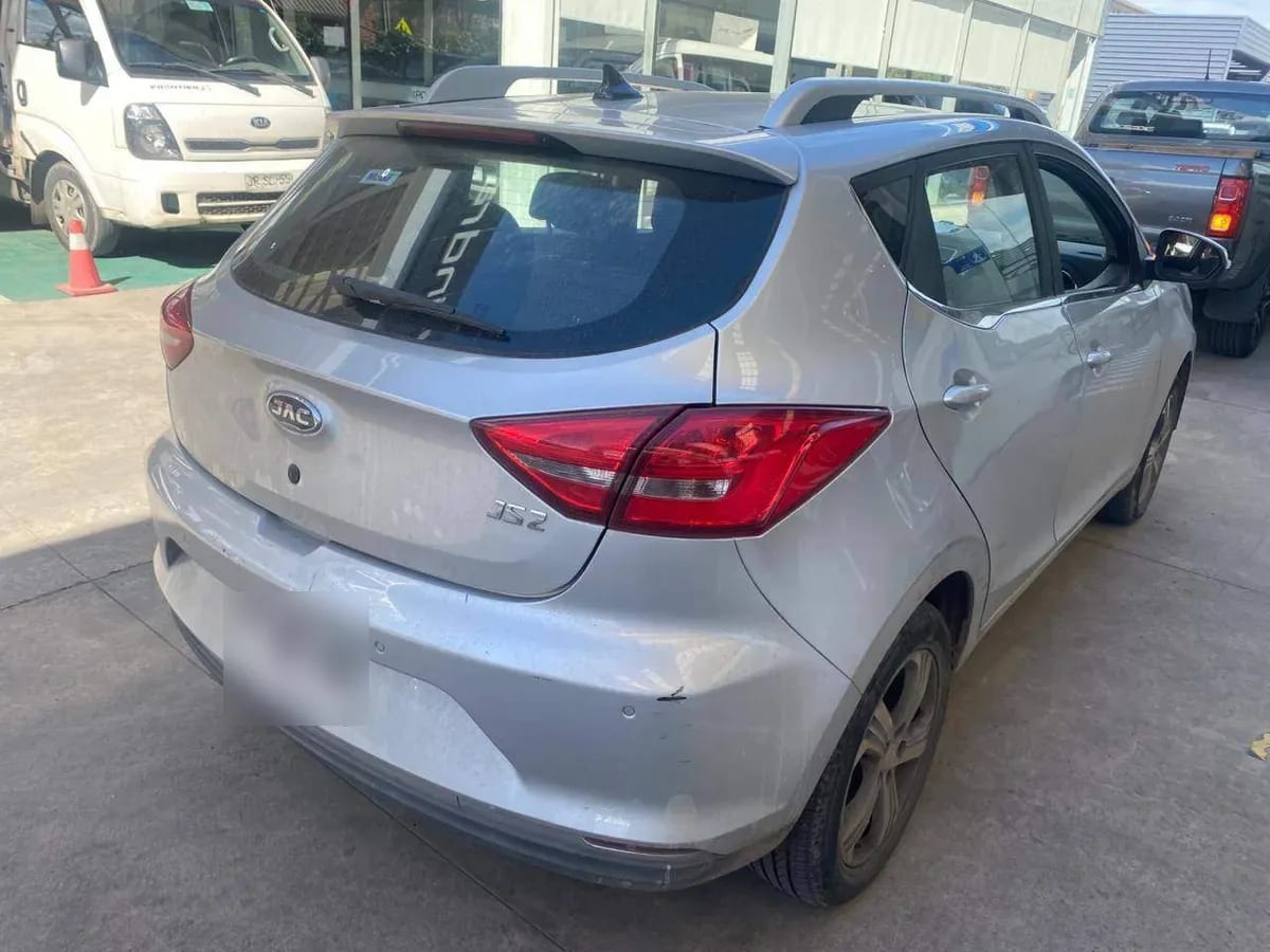 JAC Js2 1.5 Luxury 4x2 Cvt At 5p año 2025
