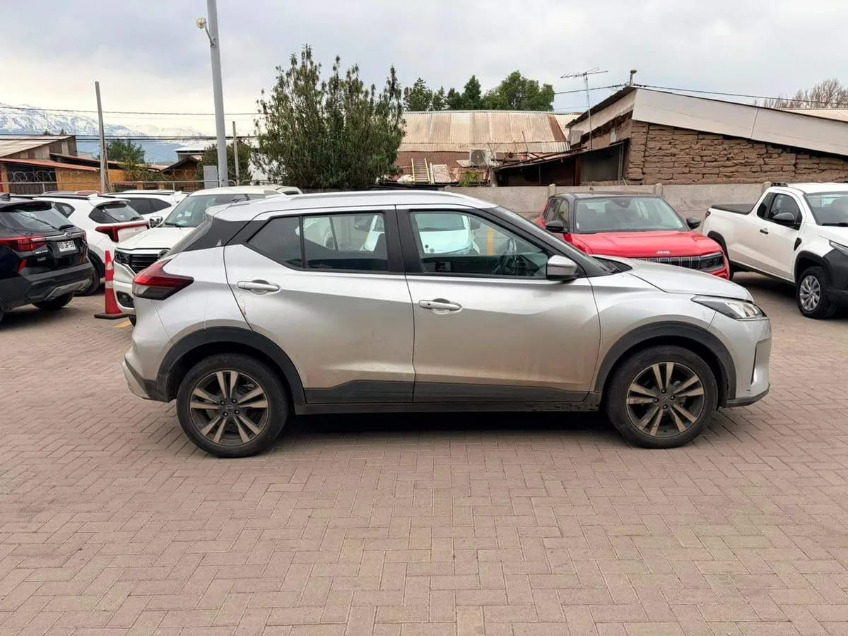 Nissan Kicks 1.6 Advance 4x2 Cvt At 5p año 2025