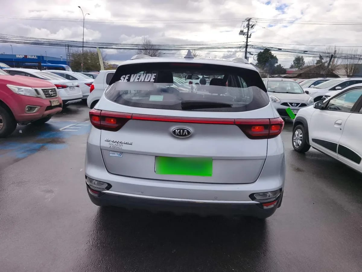 Kia Sportage 2.0 Lx 2wd 6mt 5p año 2021
