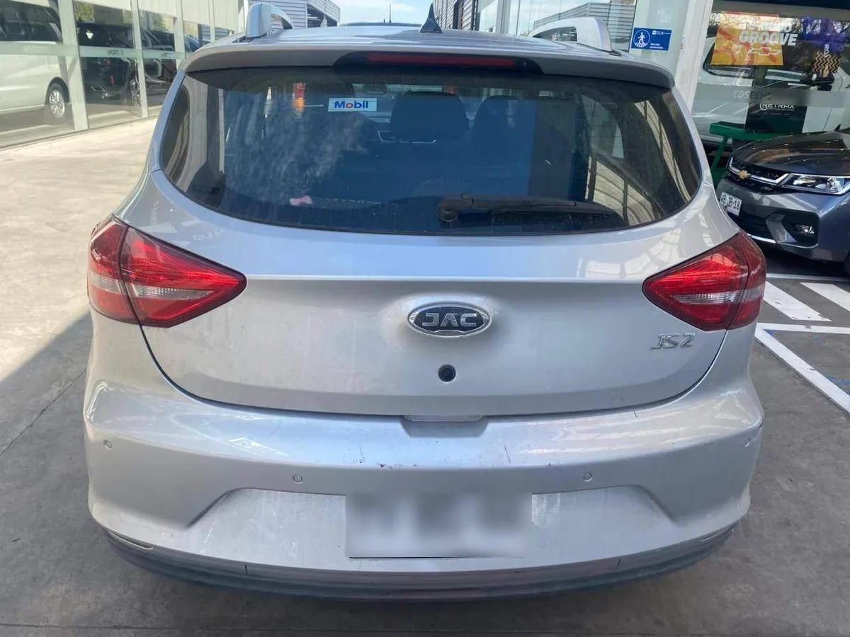 JAC Js2 1.5 Luxury 4x2 Cvt At 5p año 2025