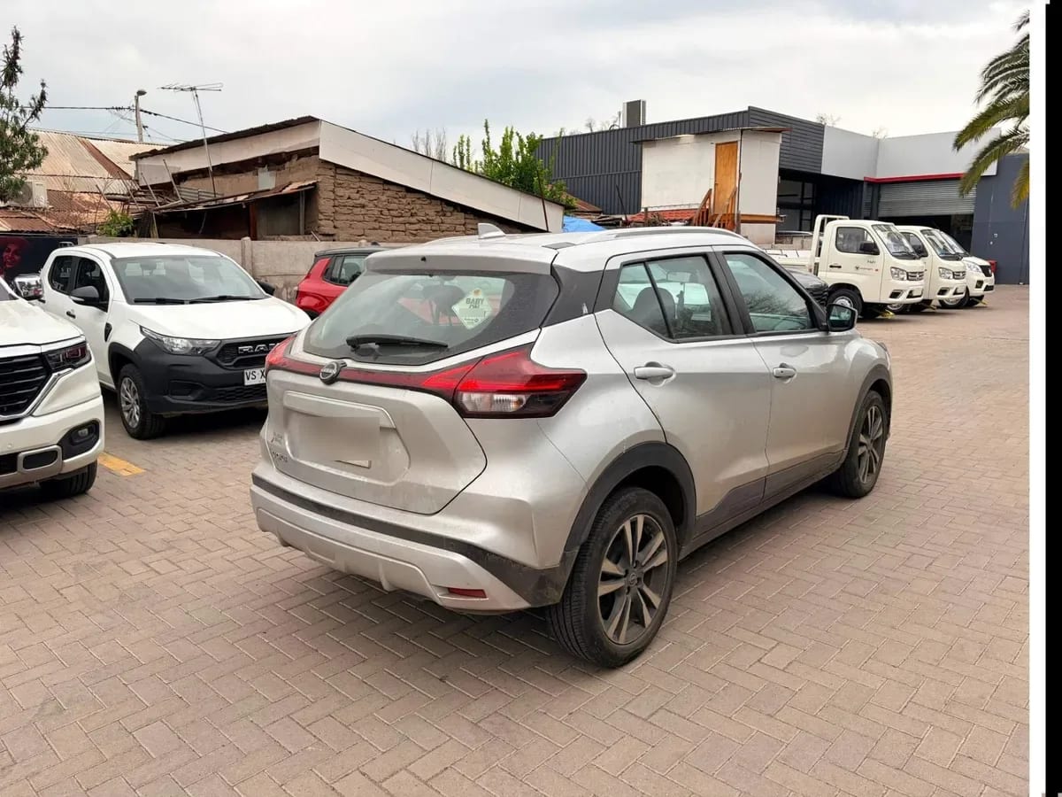 Nissan Kicks 1.6 Advance 4x2 Cvt At 5p año 2025
