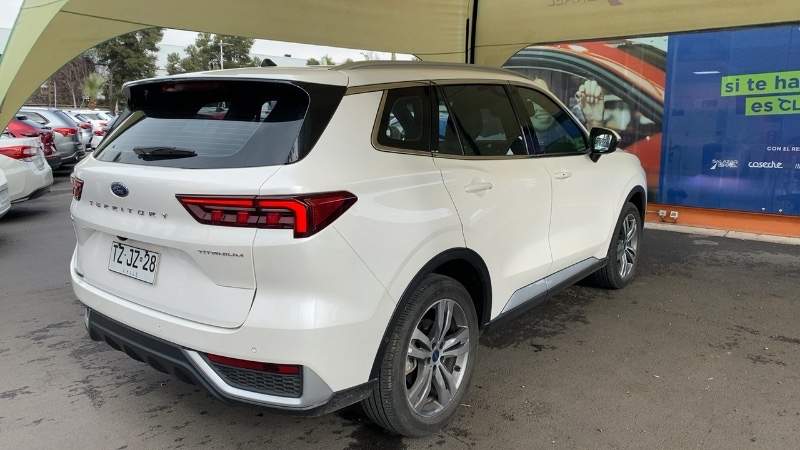 Ford Territory 1.5 Titanium 4x2 At 5p año 2025