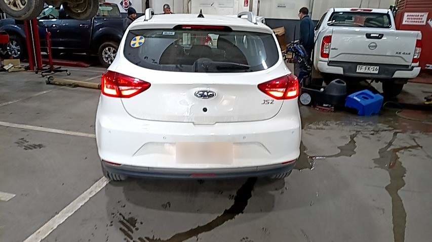 JAC Js2 1.5 Luxury 4x2 Cvt At 5p año 2025