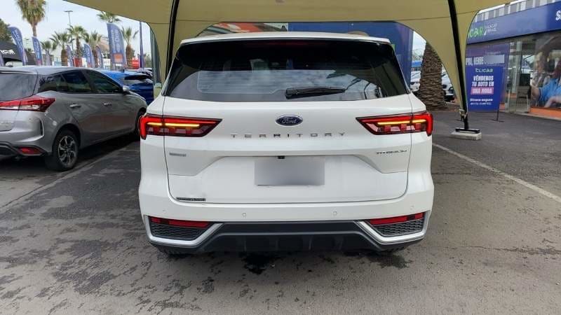 Ford Territory 1.5 Titanium 4x2 At 5p año 2025