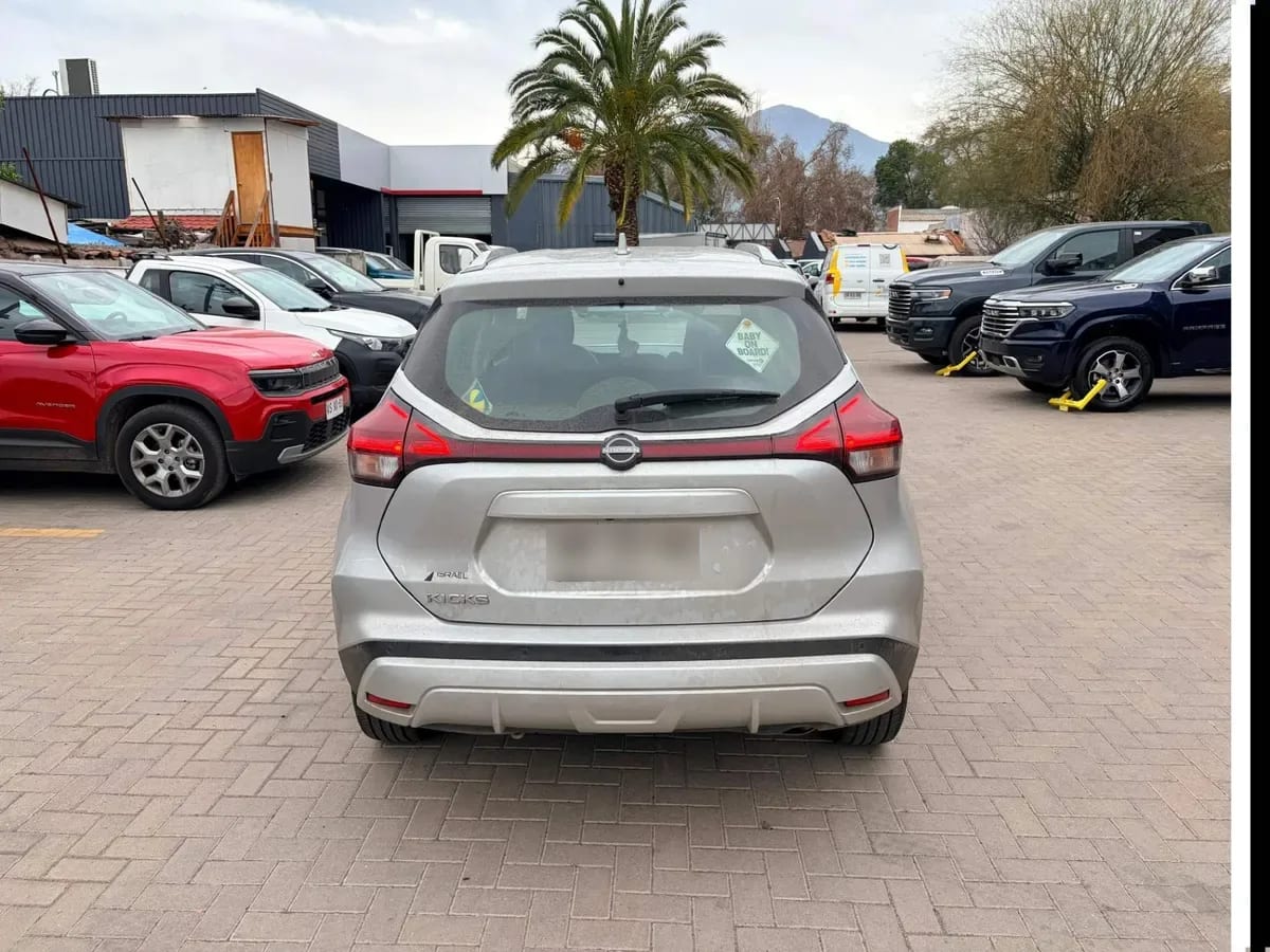 Nissan Kicks 1.6 Advance 4x2 Cvt At 5p año 2025