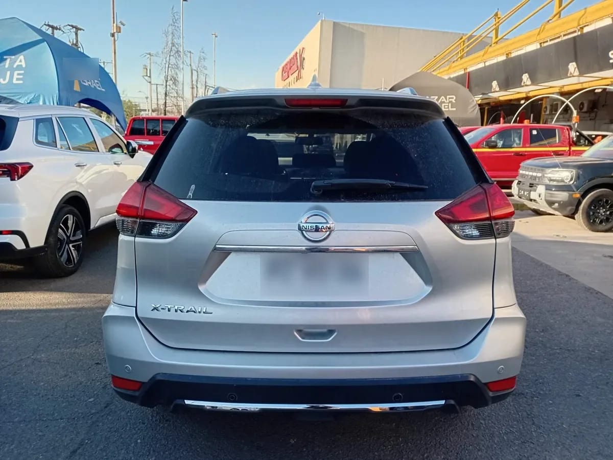 Nissan X-Trail 2.5 Advance 4x2 3row Cvt At 5p año 2021