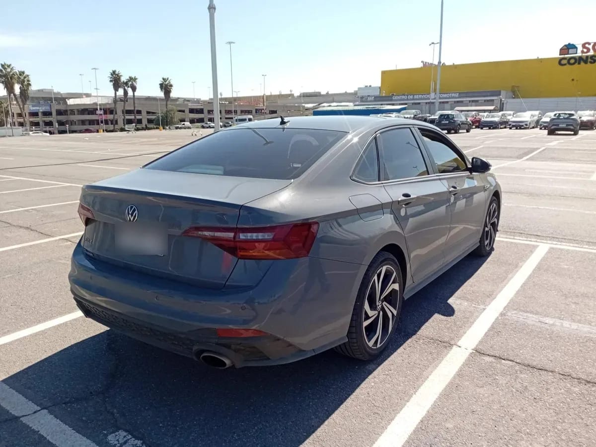 Volkswagen Jetta 2.0 Gli 4x2 At 4p año 2025