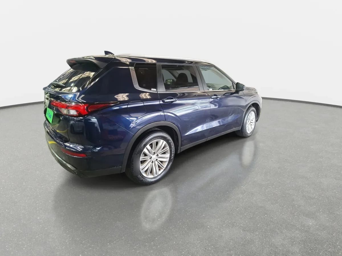 Mitsubishi Outlander 2.5 Gl P 4x2 At 5p año 2024