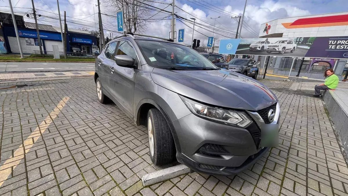 Nissan Qashqai 2.0 Sense 4x2 Mt 5p año 2019