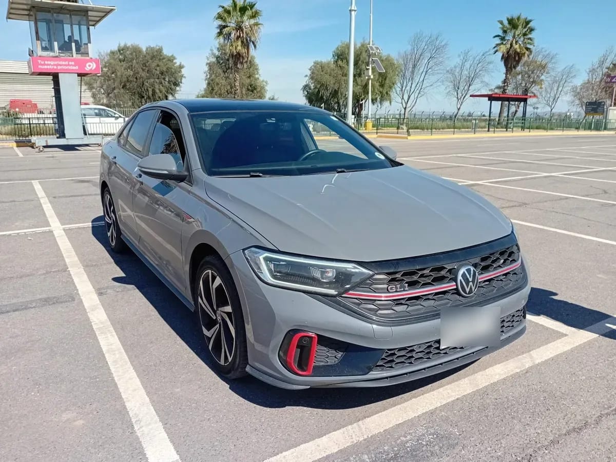 Volkswagen Jetta 2.0 Gli 4x2 At 4p año 2025