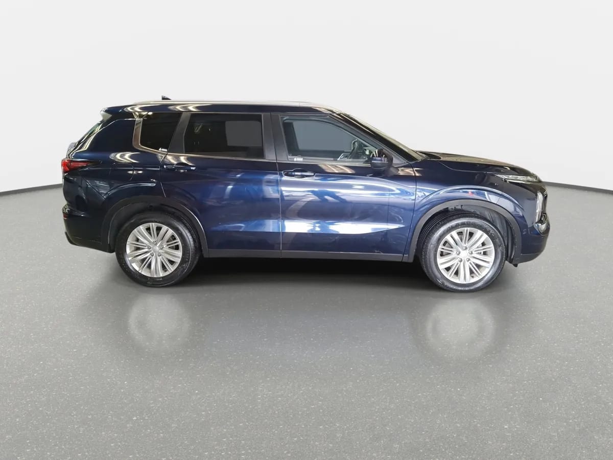 Mitsubishi Outlander 2.5 Gl P 4x2 At 5p año 2024
