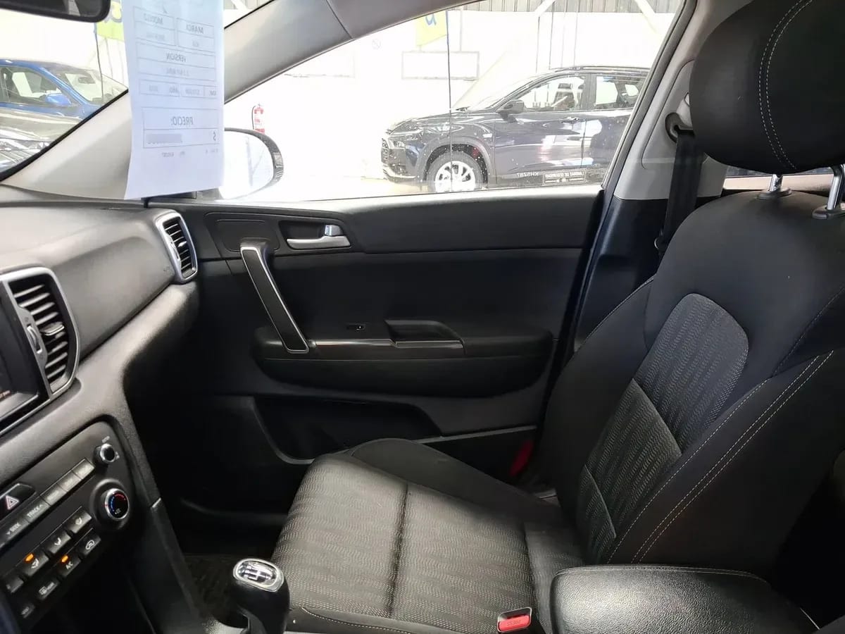 Kia Sportage 2.0 Lx 2wd 6ab 6mt 5p año 2018