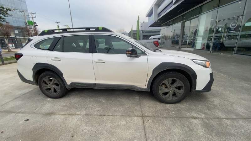 Subaru Outback 2.5i Field Edition Awd Cvt At 5p año 2023