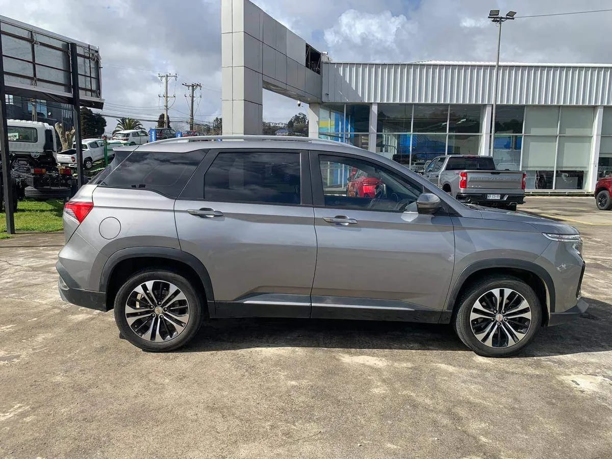 Chevrolet Captiva 1.5t Ltz R 4x2 Cvt At 5p año 2025