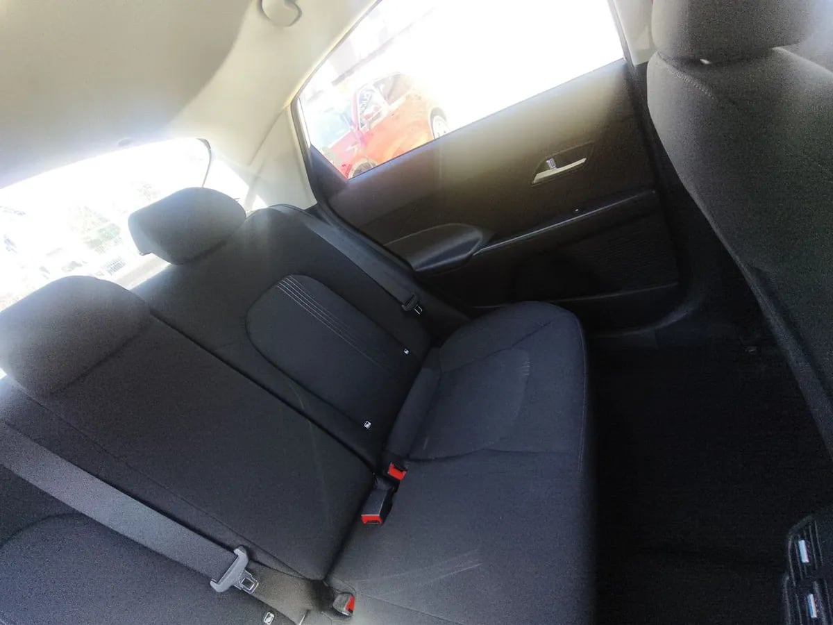 Hyundai Accent 1.5 Plus 4x2 At 4p año 2025