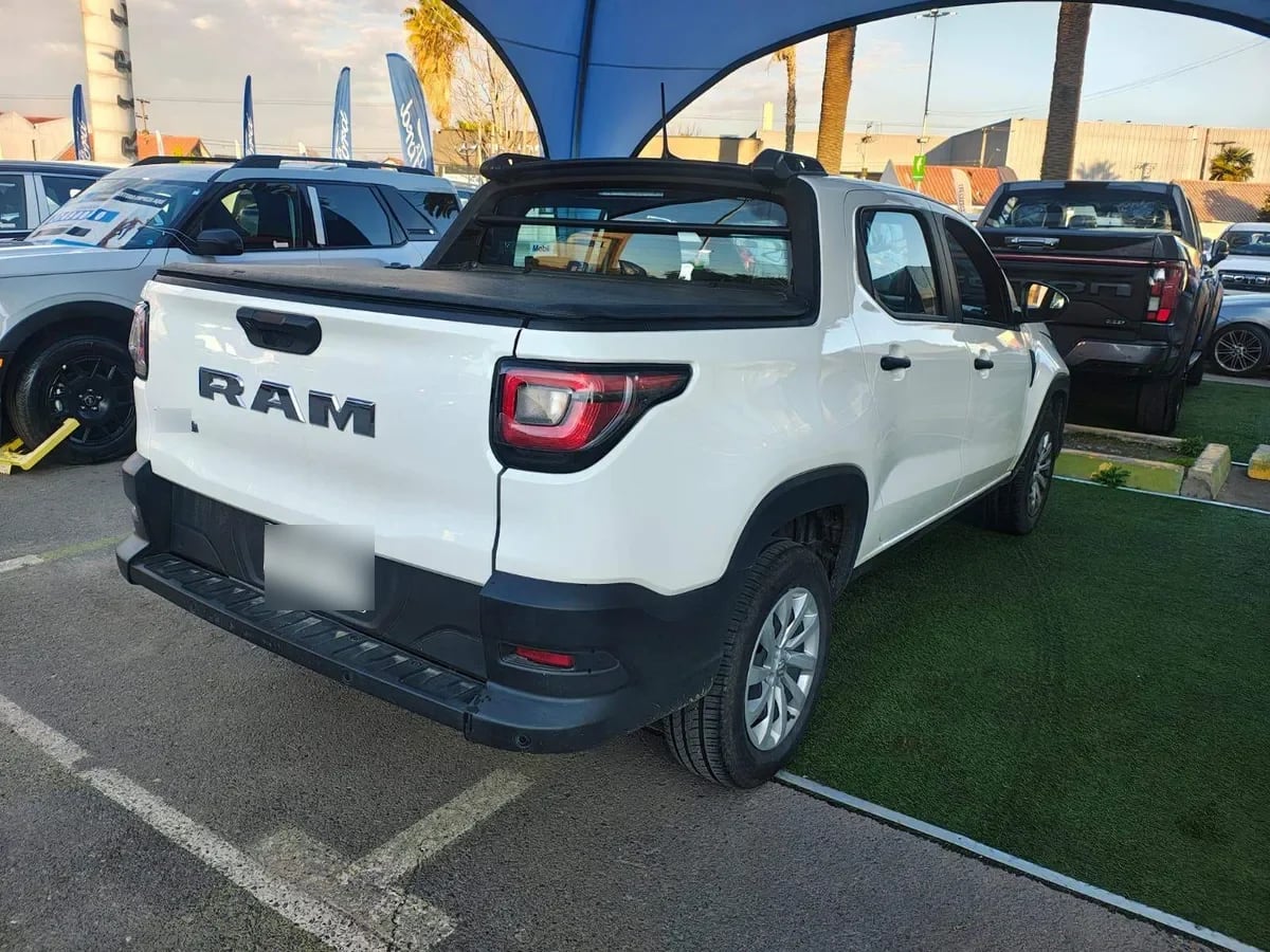 Ram 700 1.3 Slt 4x2 Dob. Cab. Mt 4p año 2026