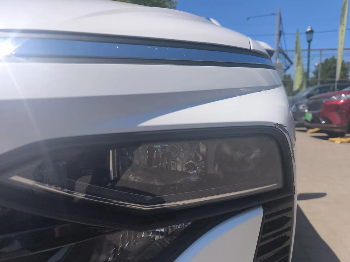 Hyundai Accent 1.5 Plus 4x2 At 4p año 2025