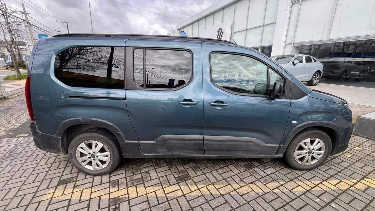 Peugeot Rifter 1.6 Allure Bluehdi Diesel 100hp 4x2 Mt6 5p año 2025
