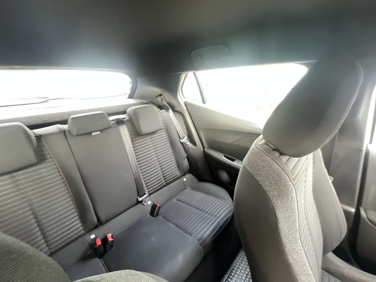 Peugeot 2008 1.2 Active Pack Puretech 130 4x2 Mt 5p año 2024