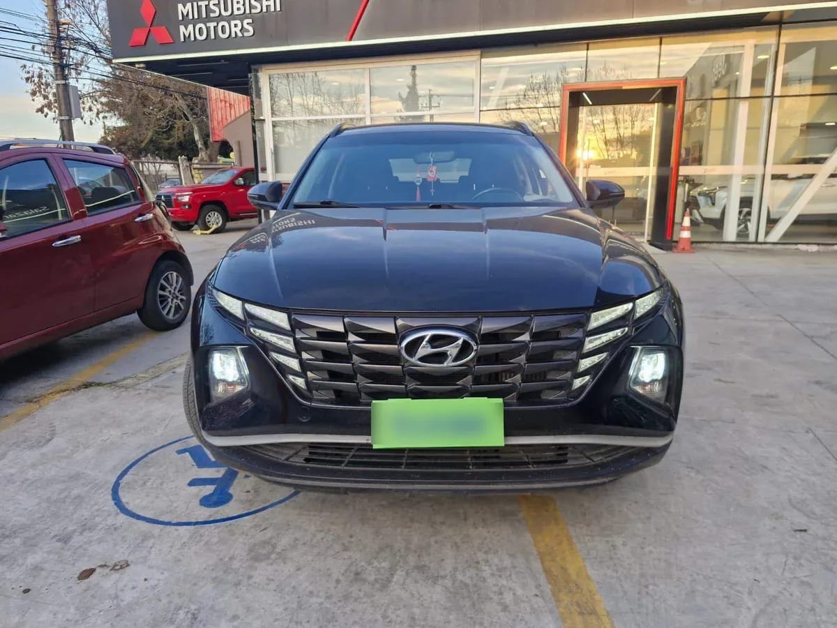 Hyundai Tucson 2.0 Nx4 Plus Diesel 4x2 At 5p año 2021