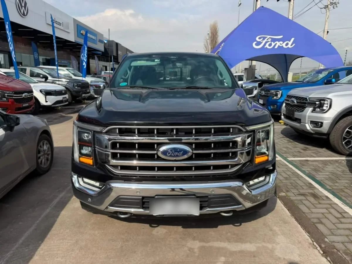 Ford F-150 5.0 Lariat Luxury Cc Dob. Cab. 4x4 At 4p año 2023