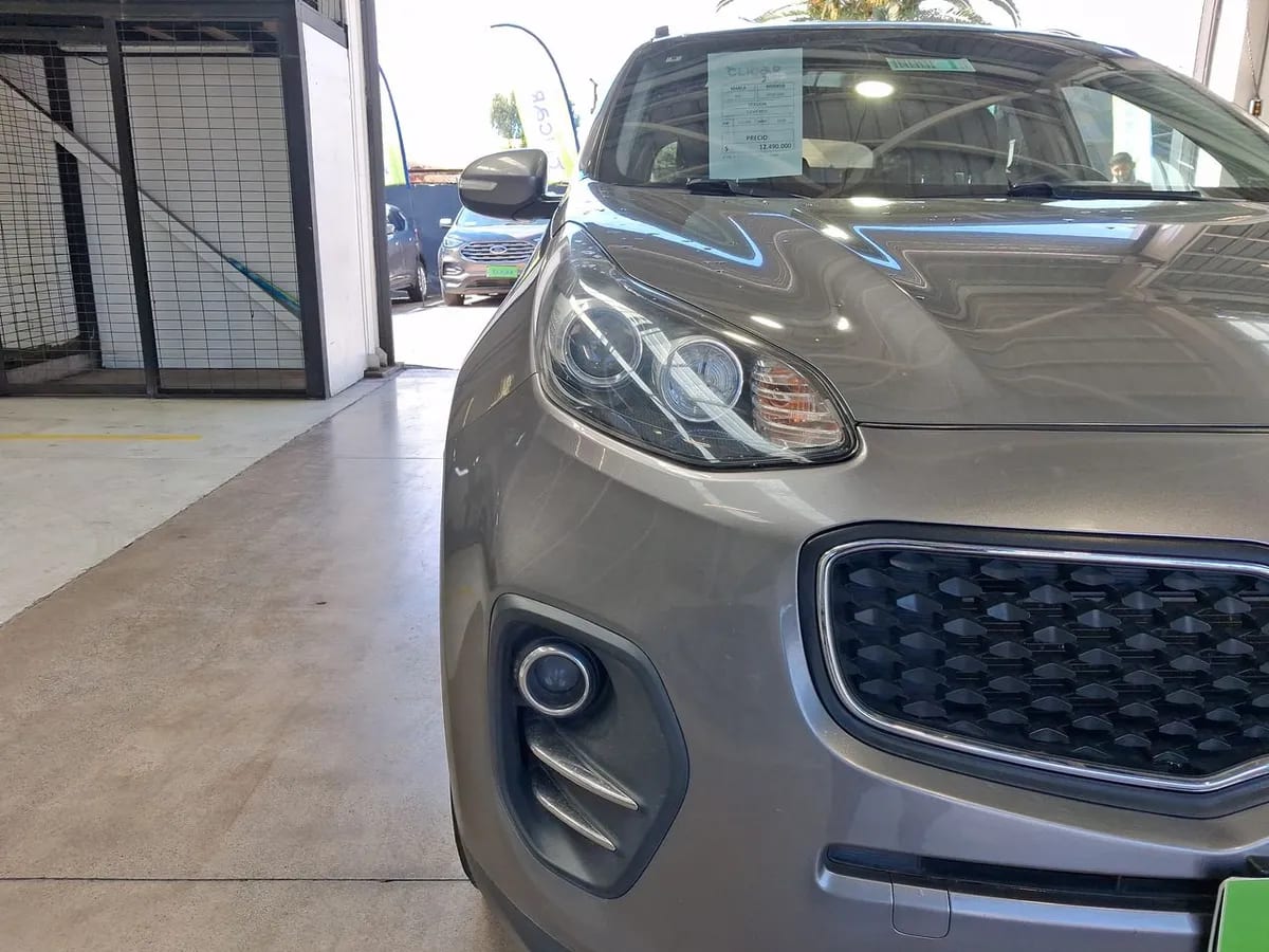 Kia Sportage 2.0 Lx 2wd 6ab 6mt 5p año 2018