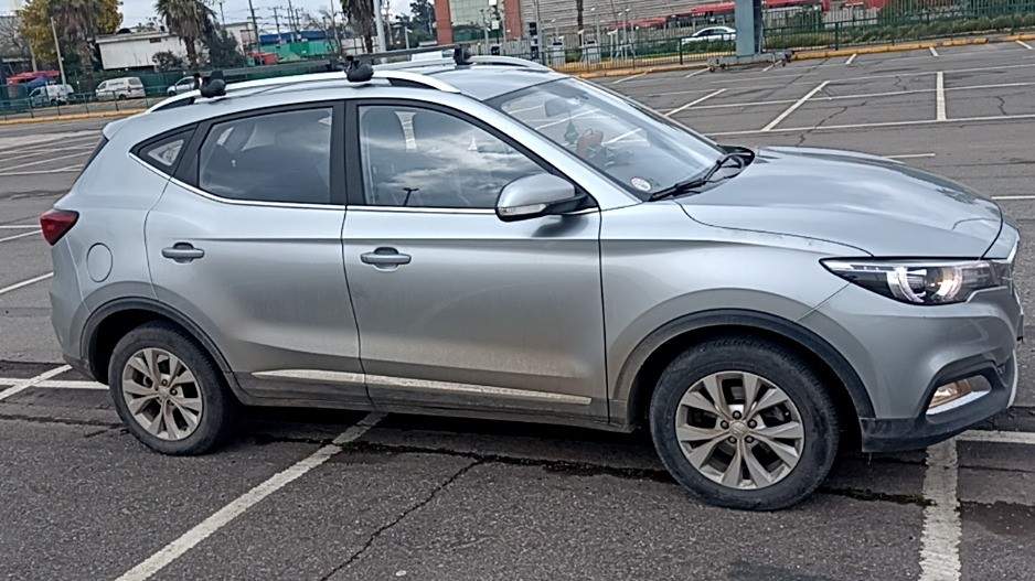 MG Mg Zs 1.5 Std 4x2 Mt 5p año 2025