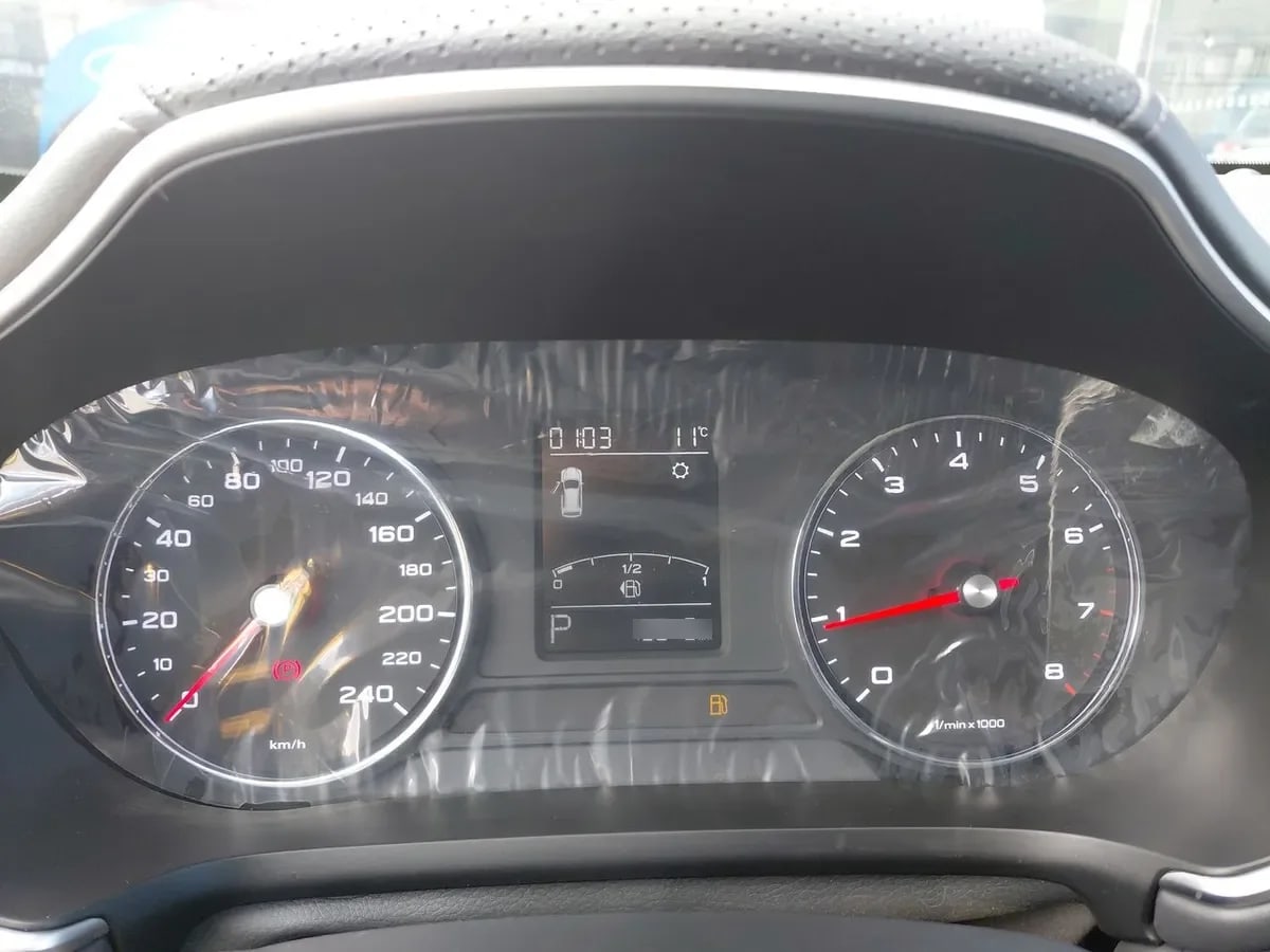 MG Hs 1.5t Dlx 2wd Dct At 5p año 2025