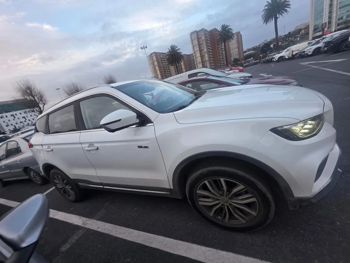 Geely Azkarra 1.5t Luxury 4x4 Dct 7at 5p año 2023