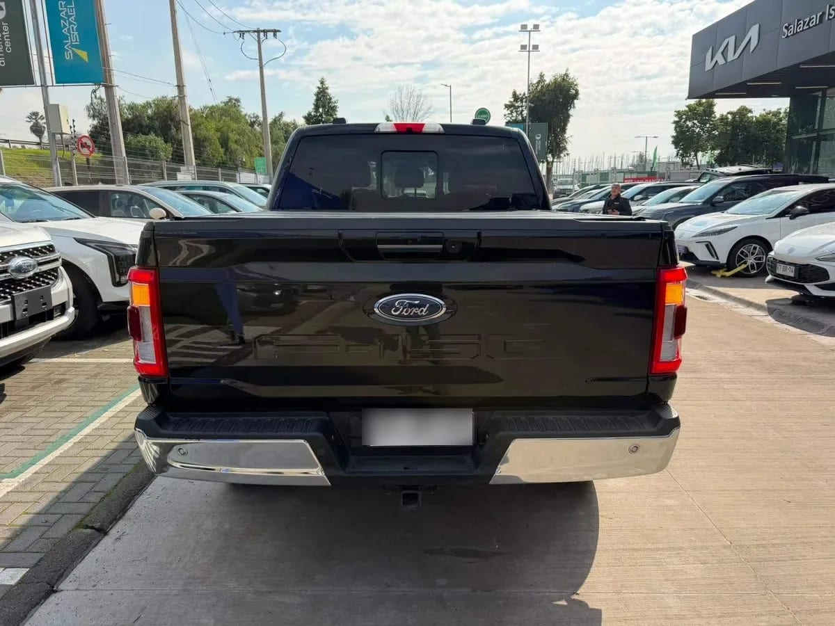 Ford F-150 5.0 Lariat Luxury Cc Dob. Cab. 4x4 At 4p año 2023