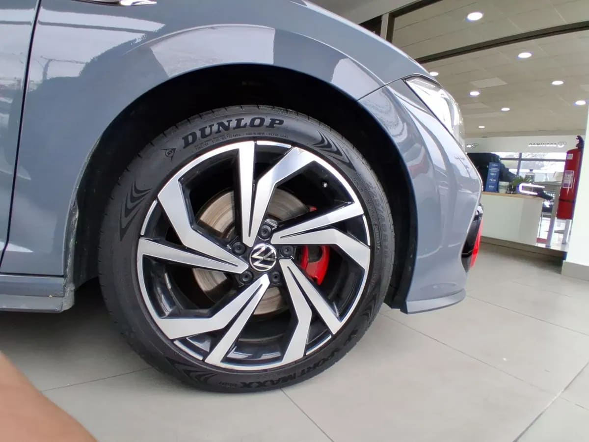 Volkswagen Jetta 2.0 Gli 4x2 At 4p año 2024
