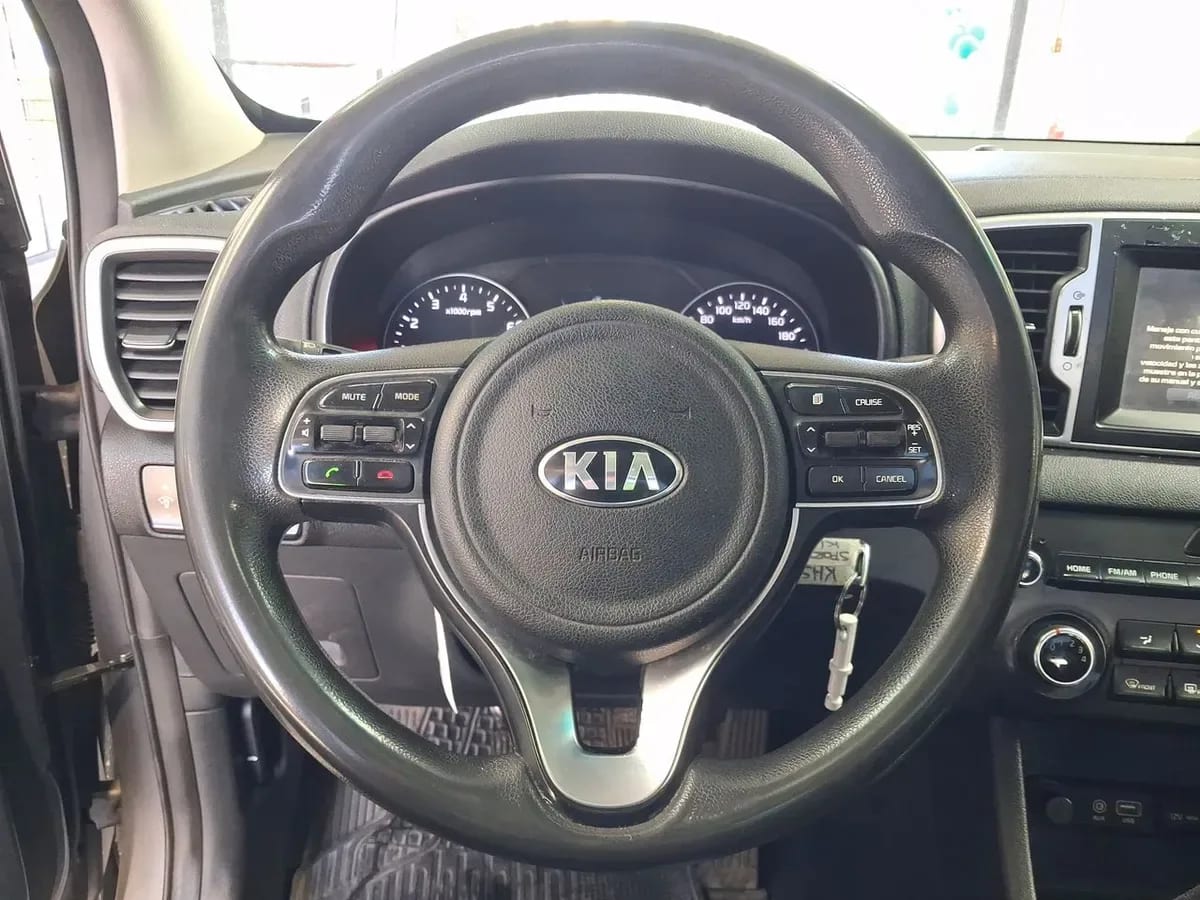 Kia Sportage 2.0 Lx 2wd 6ab 6mt 5p año 2018