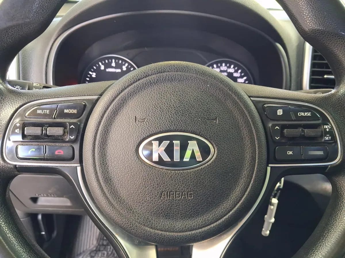 Kia Sportage 2.0 Lx 2wd 6ab 6mt 5p año 2018