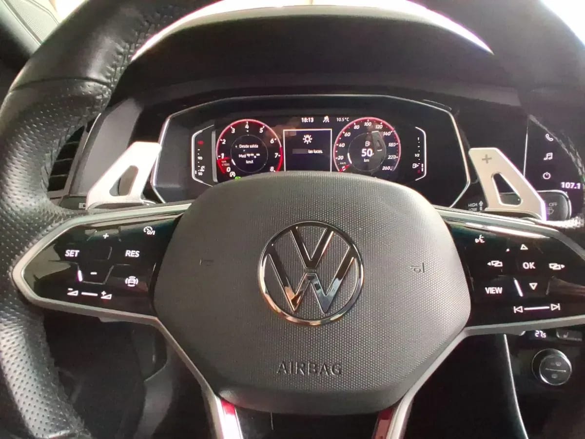 Volkswagen Jetta 2.0 Gli 4x2 At 4p año 2024