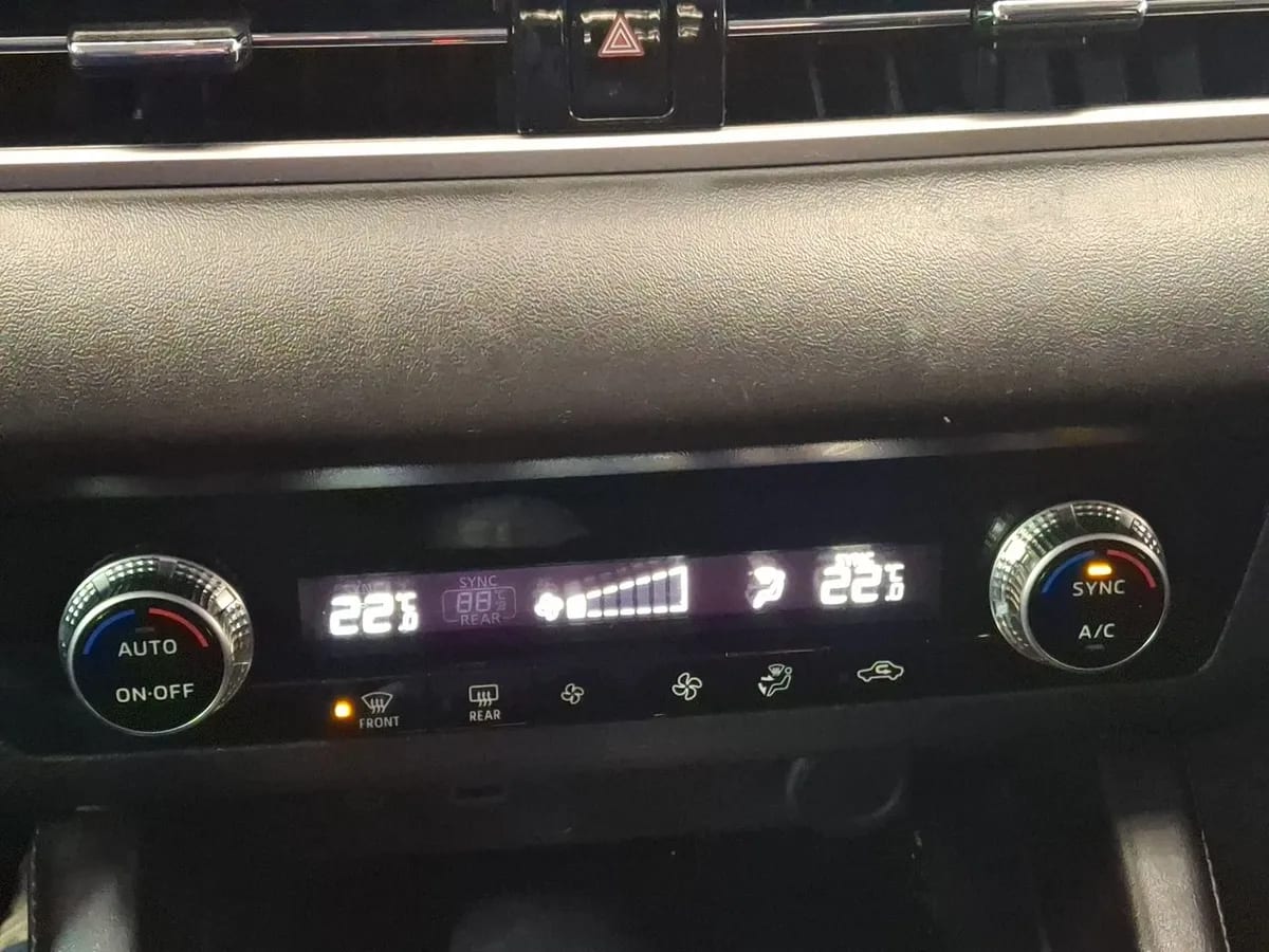 Mitsubishi Outlander 2.5 Gl P 4x2 At 5p año 2024