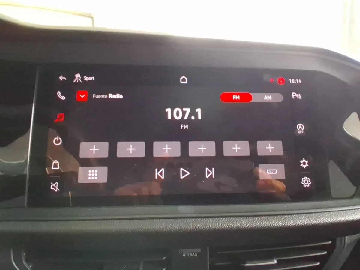 Volkswagen Jetta 2.0 Gli 4x2 At 4p año 2024