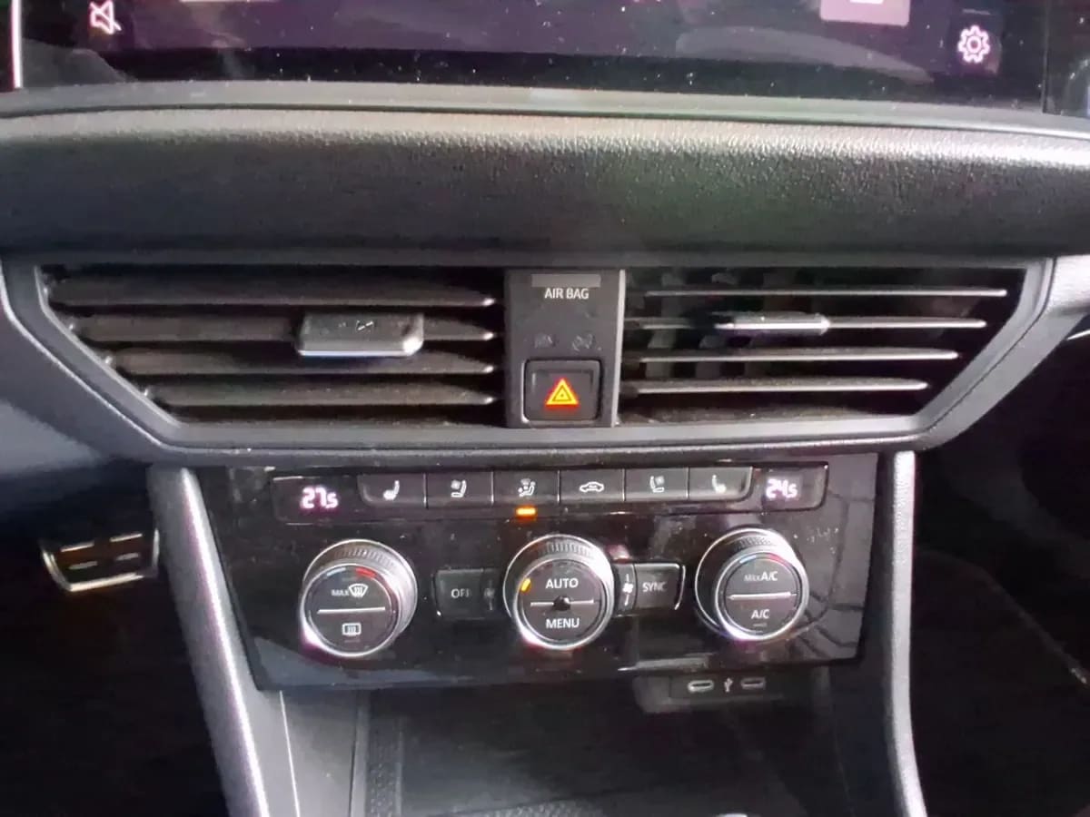 Volkswagen Jetta 2.0 Gli 4x2 At 4p año 2024