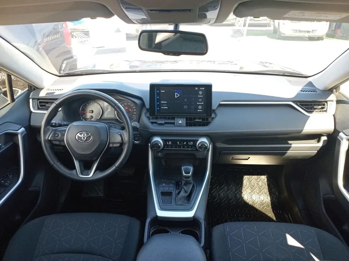 Toyota Rav 4 2.0 Le 4x2 Cvt At 5p año 2020