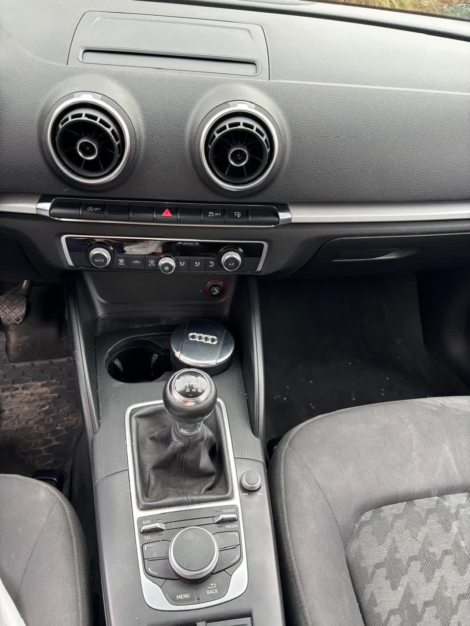 AUDI A3 1.2 Tfsi Sportback 110 Mt año 2015