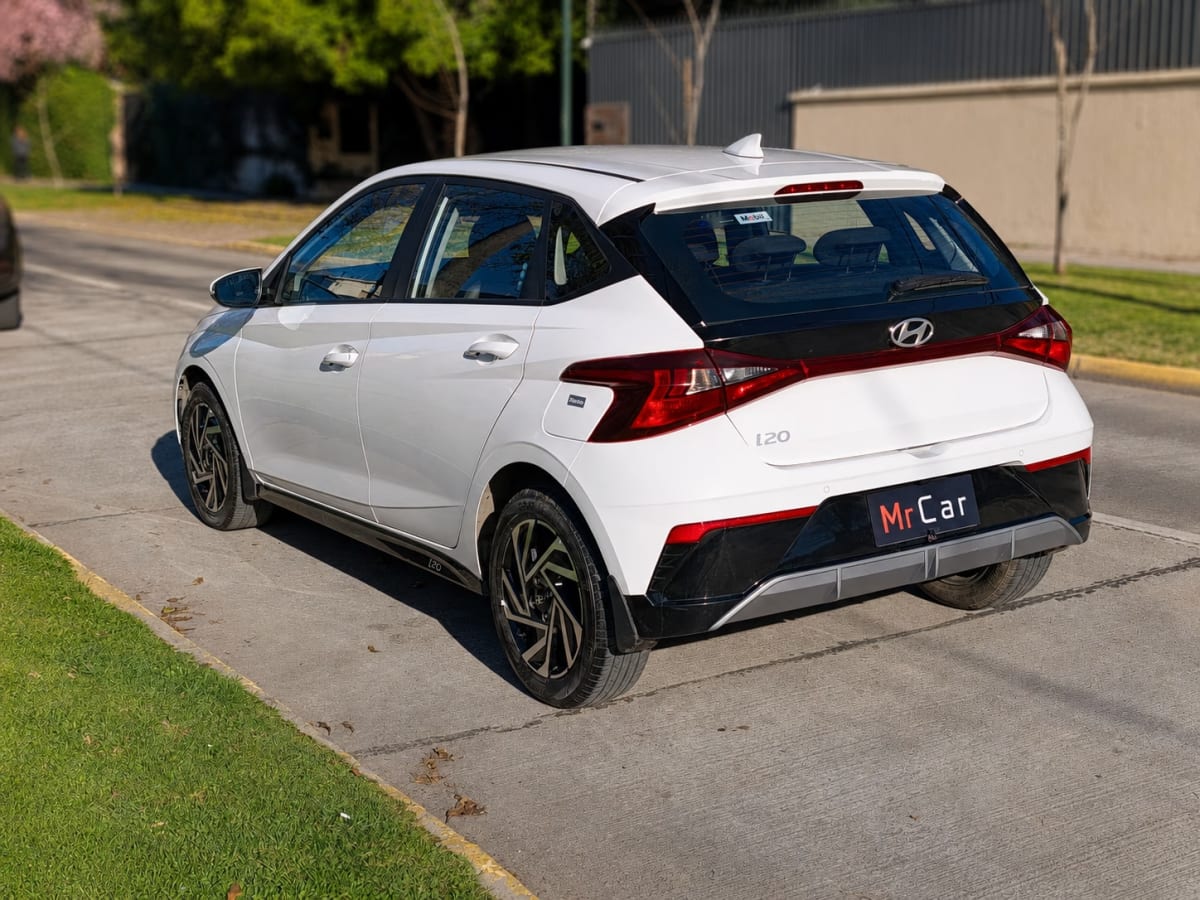 Hyundai I20 Plus Fl año 2025