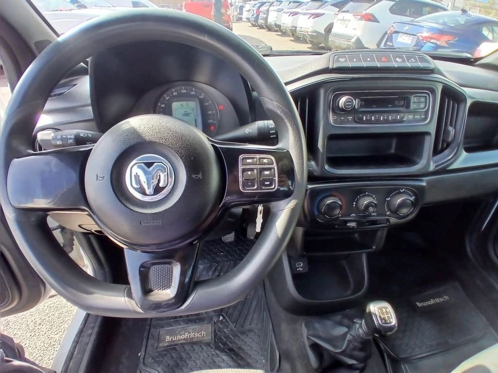 Ram 700 1.4 Slt 4x2 Cab. Sim. Mt 2p año 2021