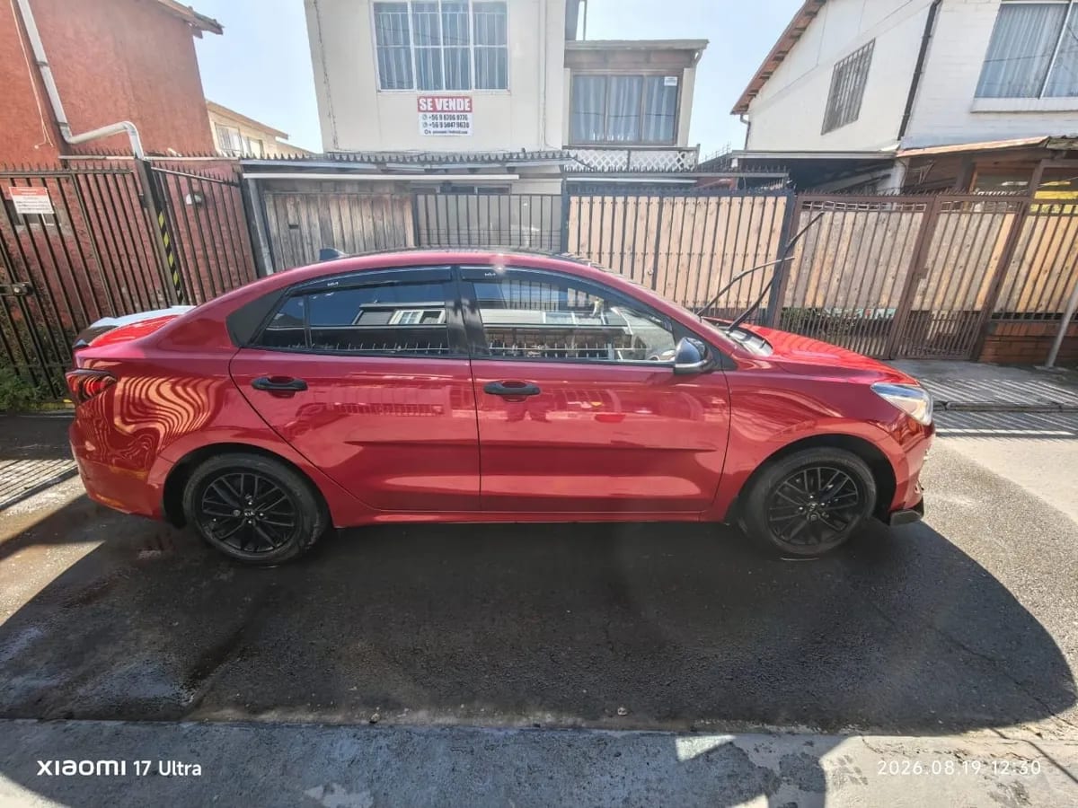 KIA MOTORS RIO 4 1.4 Lx Mt año 2018