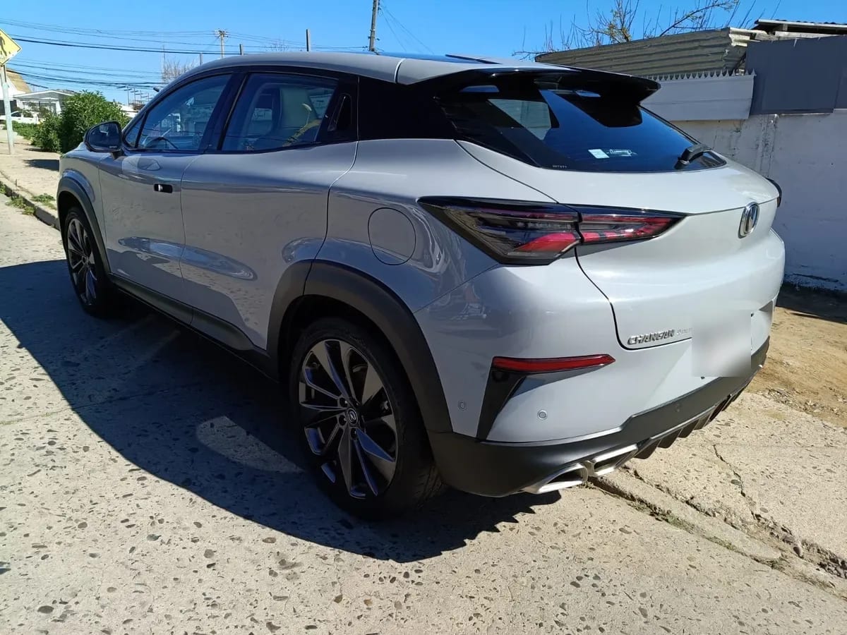 Changan UNI-T 1.5 Elite At año 2023