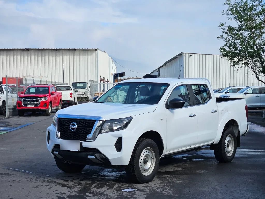 Nissan Navara Dc 4x2 2.3tdi Se año 2022