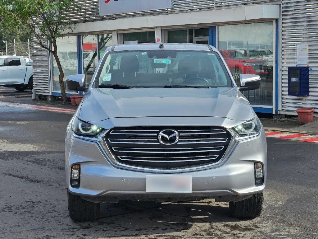 Mazda Bt-50 High 4x4 6at año 2025