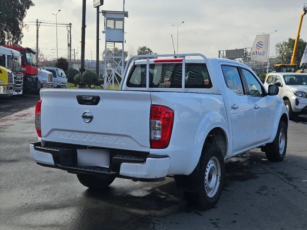Nissan Navara Dc 4x2 2.3tdi Se año 2022