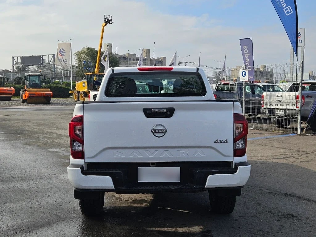 Nissan Navara Dc 4x4 2.3tdi Xe año 2023