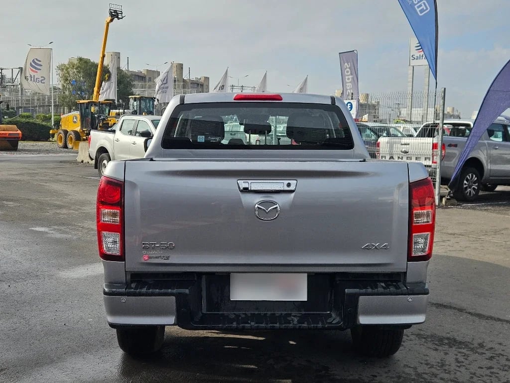 Mazda Bt-50 High 4x4 6at año 2025